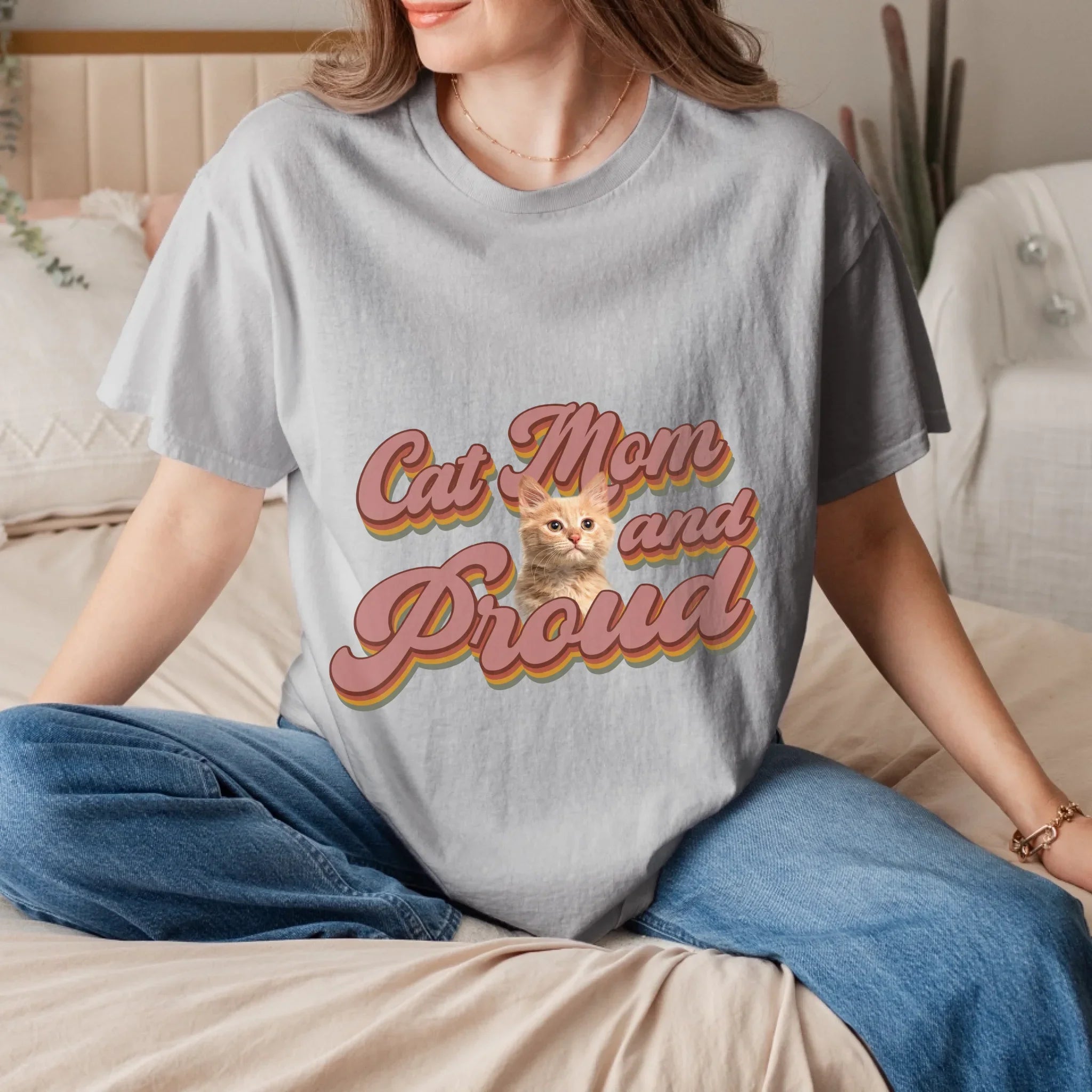 Pet Mom and Proud T-shirt